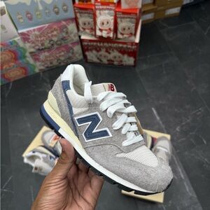 New Balance Grey, Navy & Cream 574 Suede Sneaker